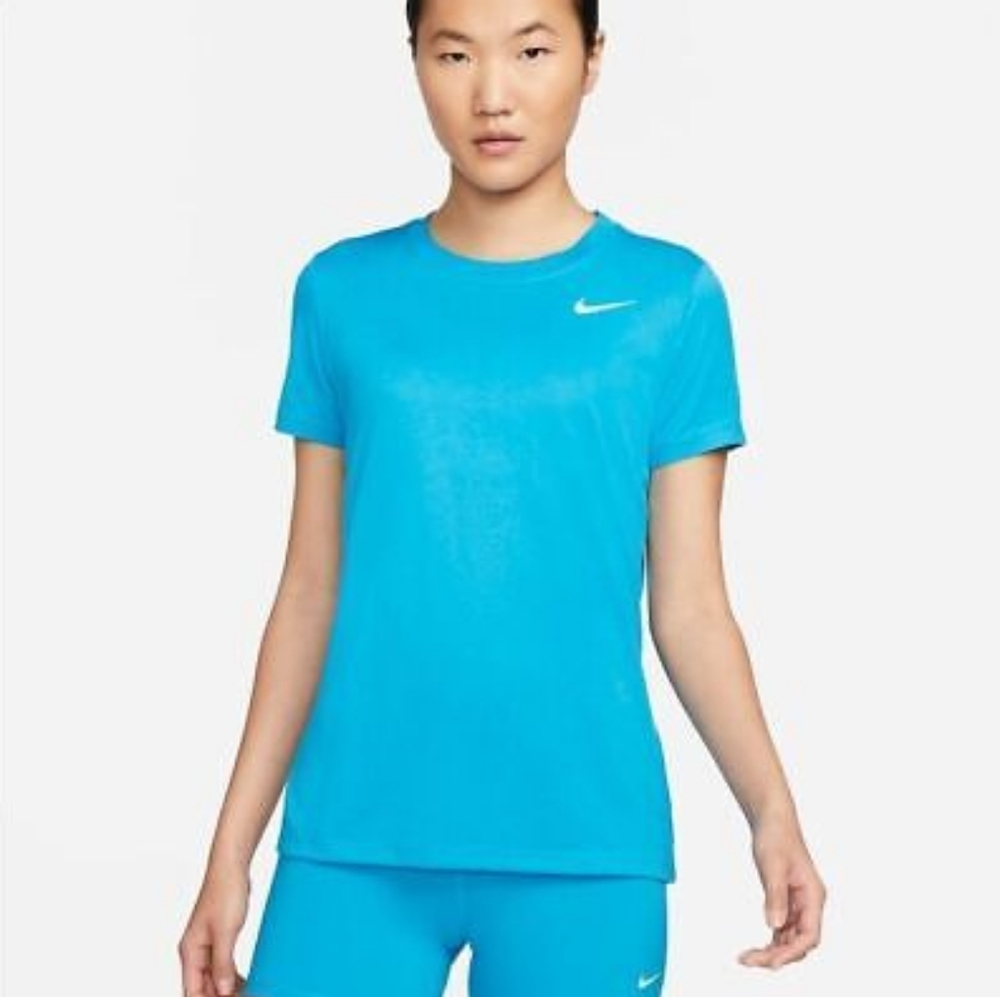 Nike Dri-Fit Women’s Sport Shirt Size M